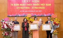 Phó Chủ tịch Quốc hội thăm, chúc mừng Viện Vệ sinh dịch tễ Trung ương và BV Ung bướu Hà Nội