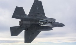 F-35B lần đầu bay c&#249;ng t&#234;n lửa Meteor