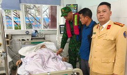 Công an đường thủy cứu sống người đàn ông gặp nạn giữa dòng nước chảy xiết