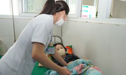 Cứu sống sản phụ nhờ kỹ thuật kh&#226;u eo tử cung