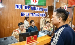 Ngày đầu vận hành trang thông tin điện tử cấp đổi GPLX mới có gì đặc biệt?