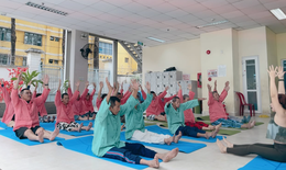 Mang 'Radio nhà nghỉ và Yoga chữa lành' cho bệnh nhân ung thư