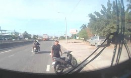 Video tài xế xe buýt bị chặn đánh giữa ban ngày