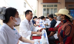 Bệnh viện Đại học Y Dược Buôn Ma Thuột tổ chức chương trình khám chữa bệnh và cấp phát thuốc miễn phí tại xã Ea Trul, huyện Krông Bông