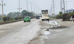 Cám cảnh đường tránh TP Thanh Hóa nát như 'ruộng cày'