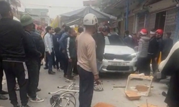 Tin mới vụ cán bộ huyện ở Hải Dương điều khiển ô tô đâm vào rạp đám tang dựng trên đường