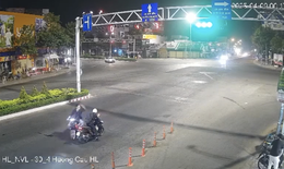 Bắt giữ nam thanh ni&#234;n d&#249;ng vật nhọn đ&#226;m nhiều người dừng đ&#232;n đỏ