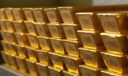 Giá vàng thế giới lập đỉnh mới, tiến gần đến mốc 3.333 USD mỗi ounce