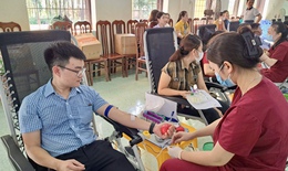 Hơn 500 người tại Quảng B&#236;nh tham gia ng&#224;y hội hiến m&#225;u