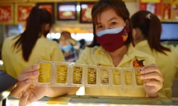 Giá vàng liên tiếp lập đỉnh, chuyên gia dự báo còn tiếp tục tăng