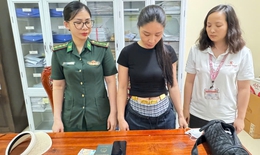 Bắt đối tượng vận chuyển trái phép 4 kg vàng qua biên giới