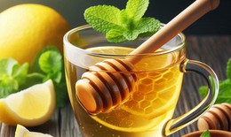 Uống mật ong với nước ấm có tác dụng gì?