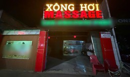 Nhân viên U40 quán massage kích dục cho khách giá 400 nghìn