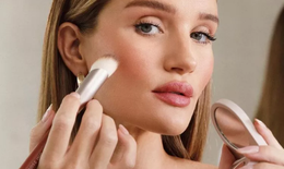Cách giữ lớp trang điểm lâu trôi trong thời tiết nắng nóng