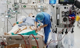 Uống 38 viên thuốc hạ huyết áp, cụ bà 70 tuổi nguy kịch