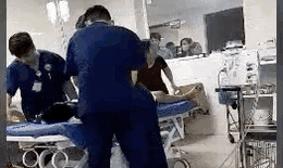 Gửi cơ quan c&#244;ng an t&#224;i liệu vụ người nh&#224; tấn c&#244;ng b&#225;c sĩ đang cấp cứu người bệnh ở Ph&#250; Thọ