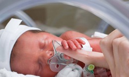 Dấu hiệu trẻ viêm phổi nặng cần đưa ngay đến bệnh viện
