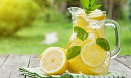 Ăn gì để cơ thể đủ nước trong các ngày nắng nóng?