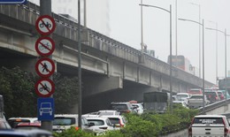 Giao thông Hà Nội áp lực lớn dịp lễ Giỗ Tổ Hùng Vương, CSGT ứng trực thế nào?