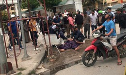 Sửa biển quảng cáo, người đàn ông bị điện giật bất tỉnh