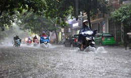 Miền Bắc bước vào cao điểm mưa lớn, nguy cơ cao ngập úng, sạt lở