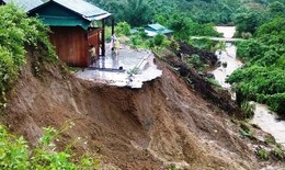 Cảnh báo nguy cơ cao xảy ra lũ quét, sạt lở đất ở Sơn La và Hà Tĩnh