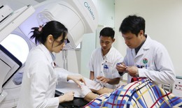 Hơn 1.000 lượt xạ trị kỹ thuật cao được thực hiện tại H&#224; Tĩnh