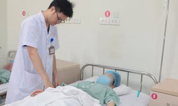 Sốt, đau dữ dội vùng hố chậu phải, cô gái 26 tuổi bất ngờ được chẩn đoán viêm phúc mạc do ruột thừa vỡ