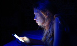 Tinh trùng suy giảm nếu thường xuyên để điện thoại trong túi quần