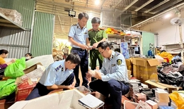 T&#236;nh h&#236;nh bu&#244;n lậu, h&#224;ng giả diễn biến rất phức tạp, Thủ tướng tiếp tục chỉ đạo ‘n&#243;ng’