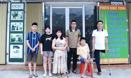 Người phụ nữ khuyết tật và hành trình 'thắp sáng hy vọng cho những mảnh đời kém may mắn'

