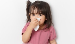 Sai lầm cha mẹ thường gặp khi sơ cứu trẻ bị chảy m&#225;u cam