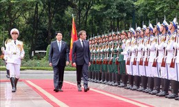 Chủ tịch nước Lương Cường chủ trì lễ đón cấp Nhà nước Tổng thống Cộng hòa Pháp