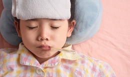 2 điều cha mẹ nên biết khi dùng thuốc hạ sốt cho trẻ nhỏ