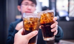 1 người Việt d&#249;ng 70 l&#237;t đồ uống c&#243; đường/năm, c&#225;ch n&#224;o ngăn chặn t&#225;c hại?