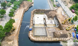 Đập dâng giữ nước đầu tiên trên sông Tô Lịch đã thành hình