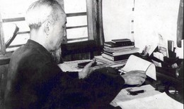 60 năm trước, B&#225;c Hồ bắt đầu viết Di ch&#250;c