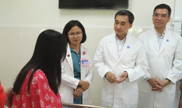 Thai phụ Singapore về nước an toàn sau 12 ngày thông tim