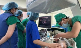 Bác sĩ trong ê-kíp thông tim bào thai cho phụ nữ Singapore tham gia chữa nhiều ca tim bẩm sinh ở Khánh Hoà