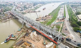 Loạt dự án giao thông từ Bắc vào Nam đồng loạt 'kẹt' tiến độ: Vướng mắc ở đâu?