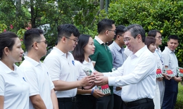 30 b&#225;c sĩ TPHCM l&#234;n đường chăm s&#243;c sức khỏe cho qu&#226;n, d&#226;n tại huyện đảo Trường Sa
