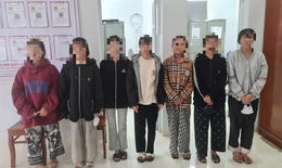 Làm rõ nhóm thiếu nữ dùng roi chích điện tấn công bạn giữa đường