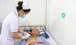Su&#253;t bị cắt cụt ch&#226;n do tắc động mạch chủ chậu nặng