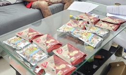 Ph&#225;t hiện 5.000 vi&#234;n thuốc lắc trong l&#244; h&#224;ng nhập ngoại