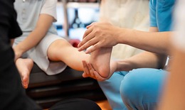 Bộ Y tế cảnh báo 3 loại dầu xoa bóp giả ghi nhãn 'Chánh Đại sản xuất'