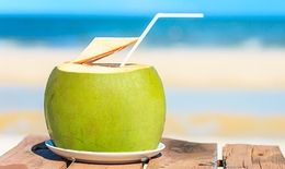 Mùa hè nên uống nước dừa hay nước chanh là tốt nhất?