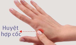 Xoa bóp bấm huyệt phòng và trị cảm nắng