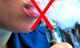 Thiếu ni&#234;n 15 tuổi phải nhập viện cấp cứu v&#236; t&#225;i sử dụng thuốc l&#225; điện tử