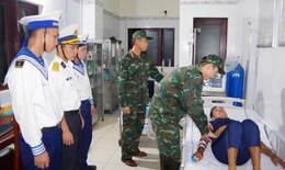 Quân y đảo Trường Sa phẫu thuật ruột thừa cho ngư dân trong đêm