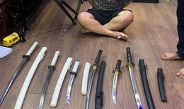 Bắt giữ nhóm đối tượng cho vay lãi nặng thu giữ nhiều hung khí nguy hiểm